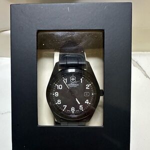 Victorinox Swiss Army Men’s Watch - Black 43mm Dial NEW IN BOX